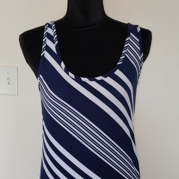 NWOT LOVE BY CHESLEY DRESS 👗 - Picture 2 of 4